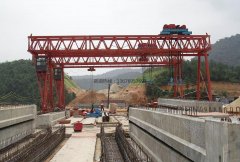 广西客户铁路架桥机使用现场